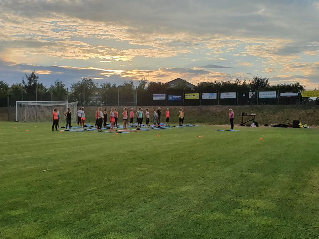Sport im Gras